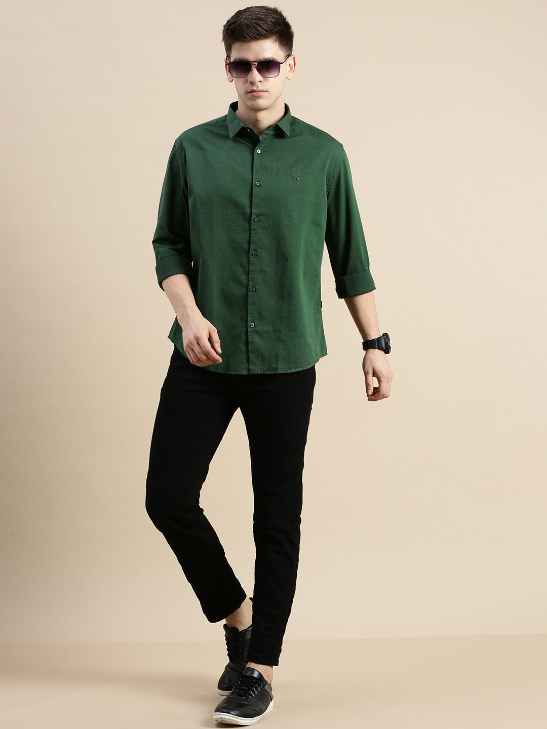 Men Spread Collar Solid Green Shirt