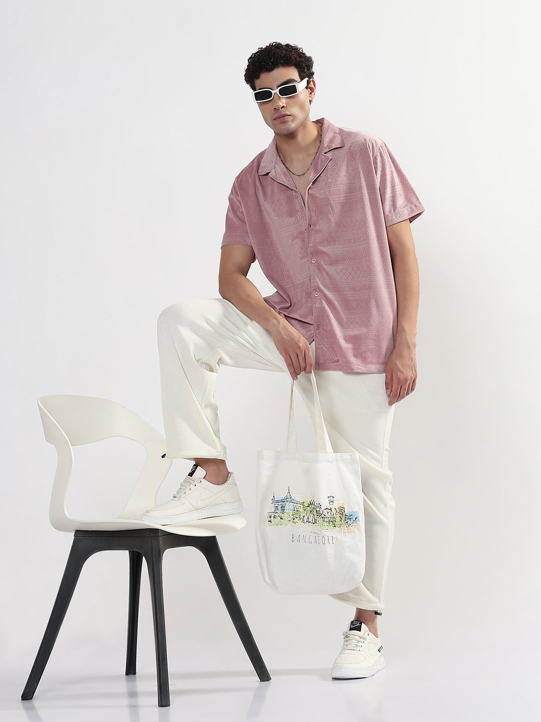 Men's Geometric Pink Cuban Collar Relaxed Fit Velvet Shirt