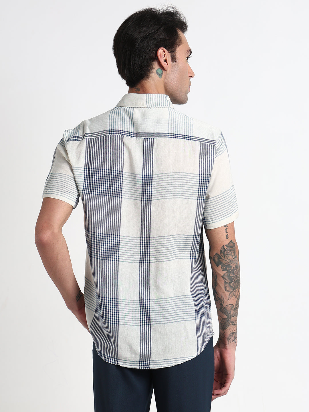 Men's Off White Striped Casual Slim Fit Shirt