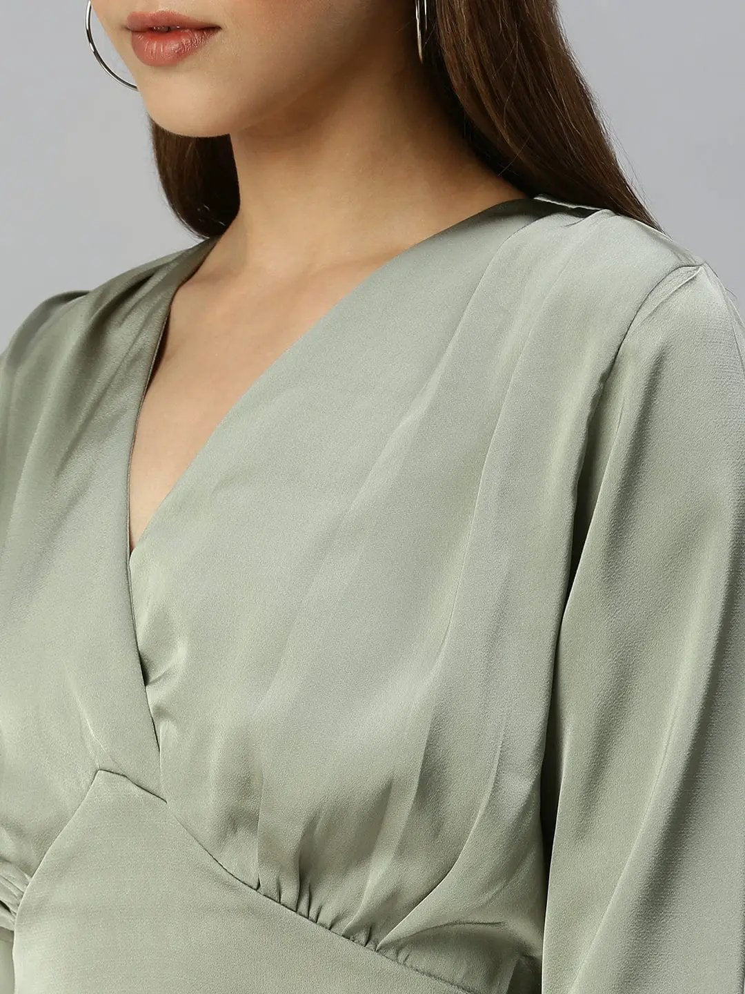 Women's V-Neck Solid Green Cinched Waist Top
