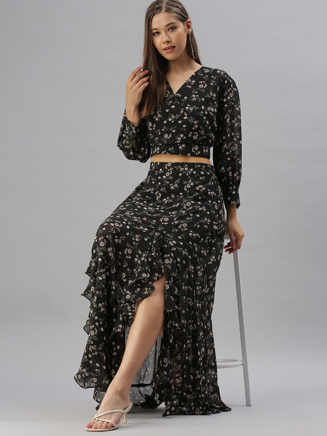 Women V-Neck Printed Black Co-Ords Set