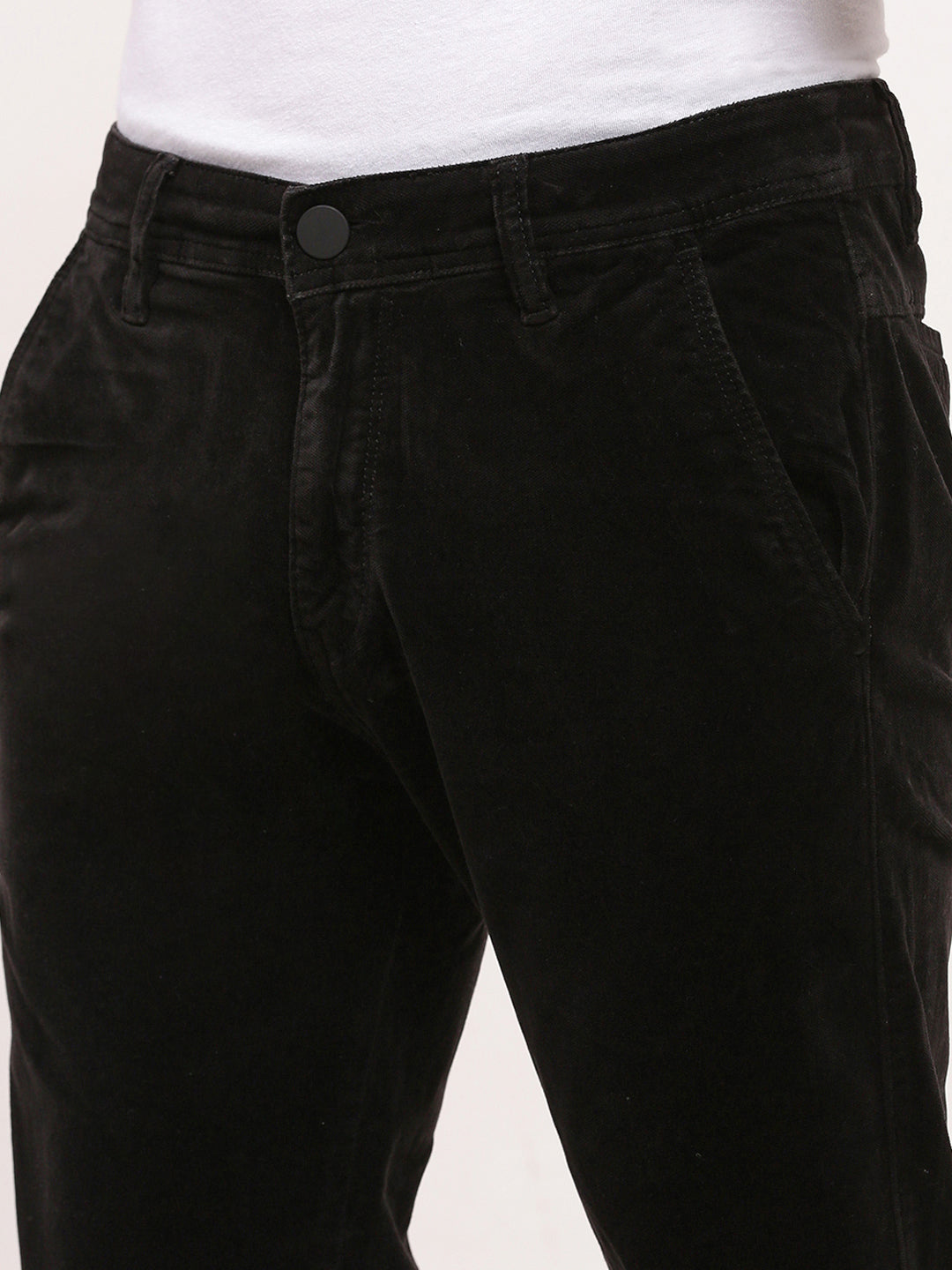 Men Black Solid Straight Fit Jeans