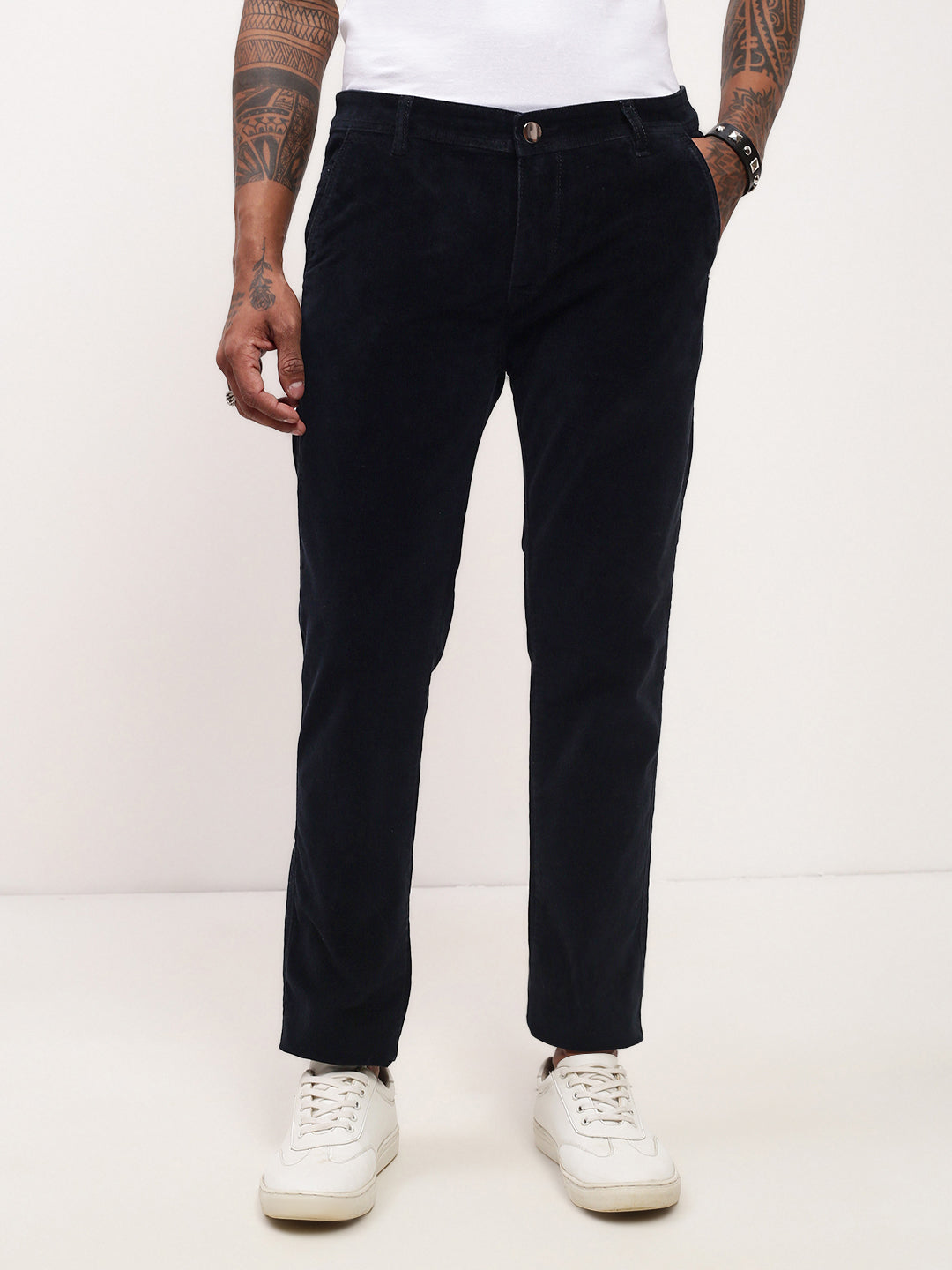 Men Navy Blue Solid Straight Fit Jeans