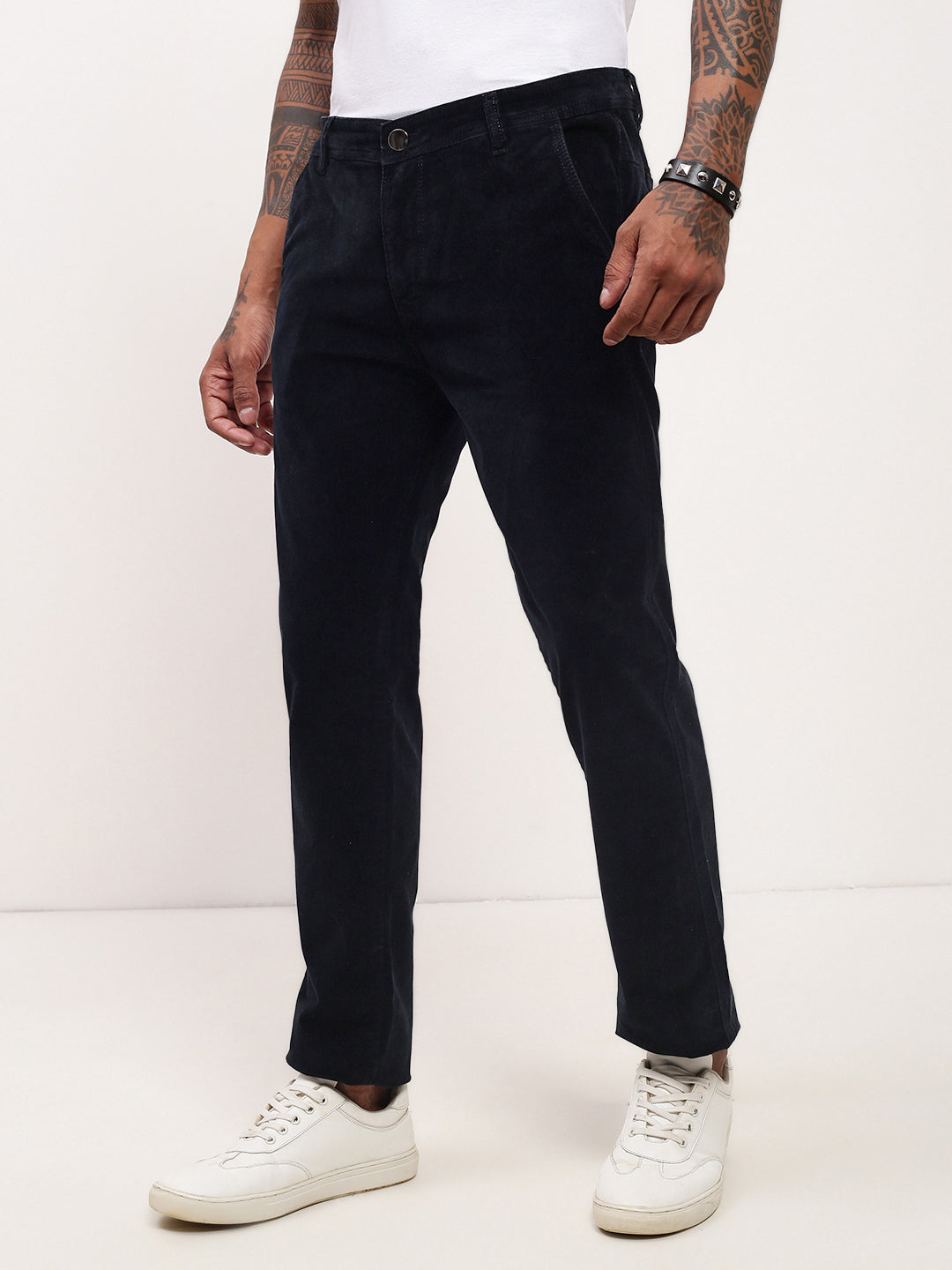 Men Navy Blue Solid Straight Fit Jeans