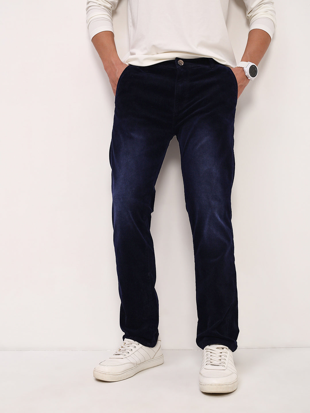 Men Navy Blue Solid Straight Fit Jeans