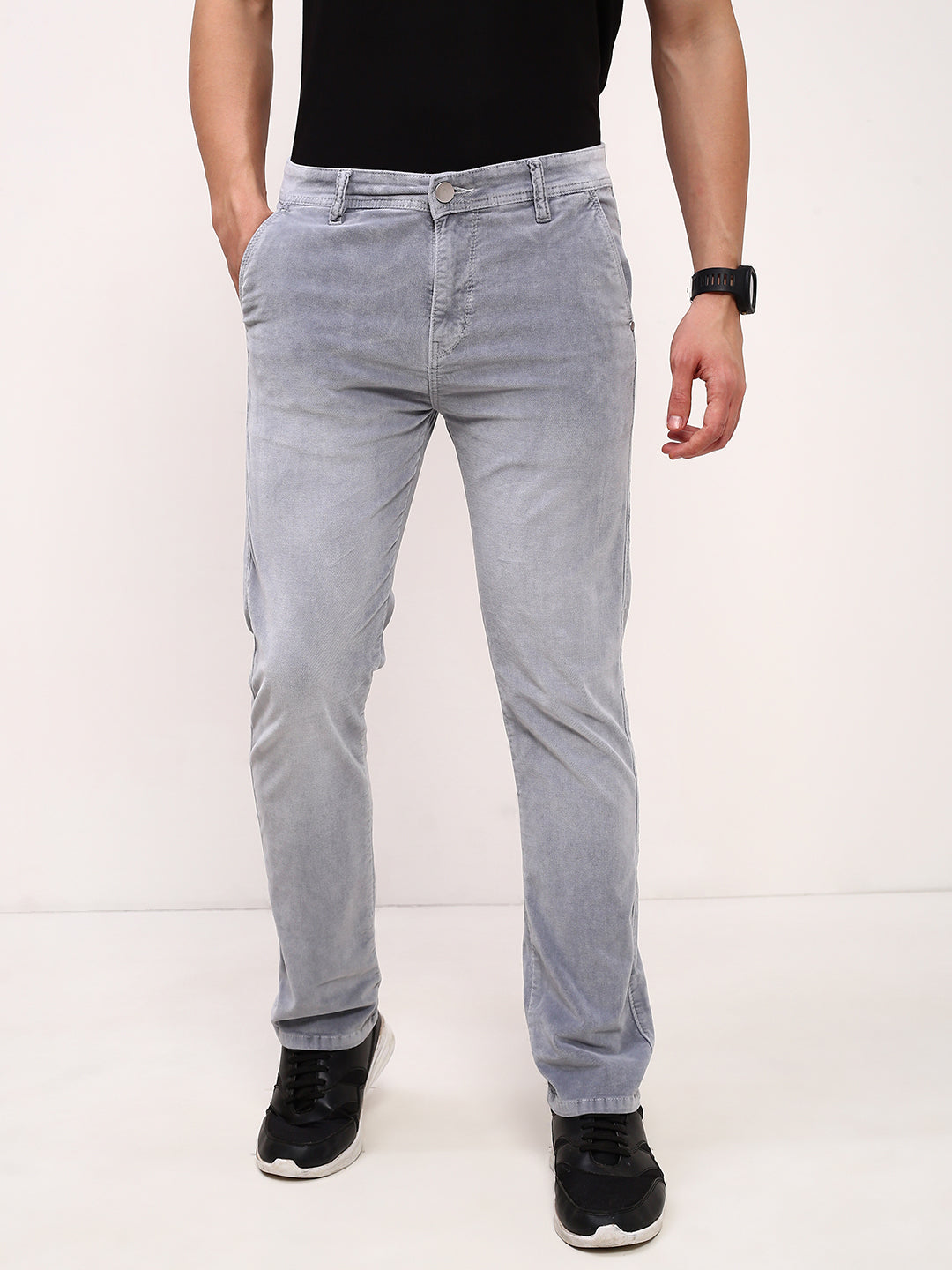 Men Grey Solid Straight Fit Jeans