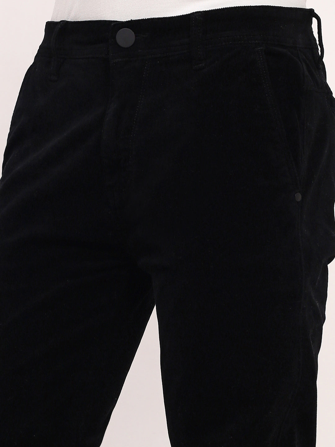 Men Black Solid Straight Fit Jeans