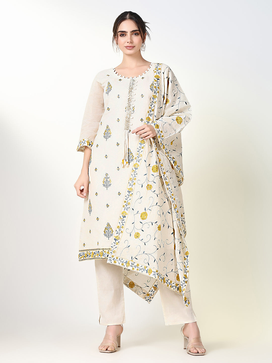 Women Floral Off White Straight Kurta Set with Dupatta