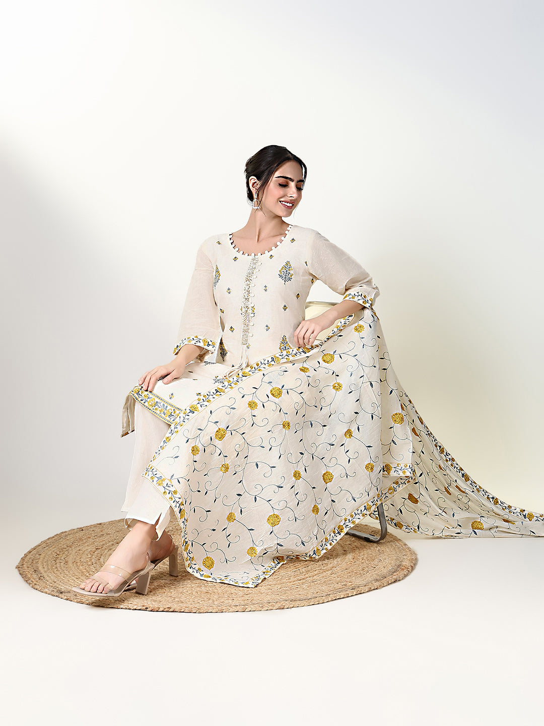 Women Floral Off White Straight Kurta Set with Dupatta