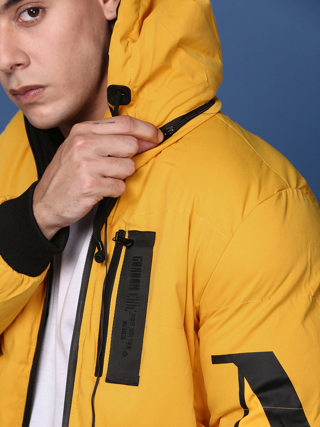 Men Solid Yellow Reversible Puffer Jacket with Hoodie