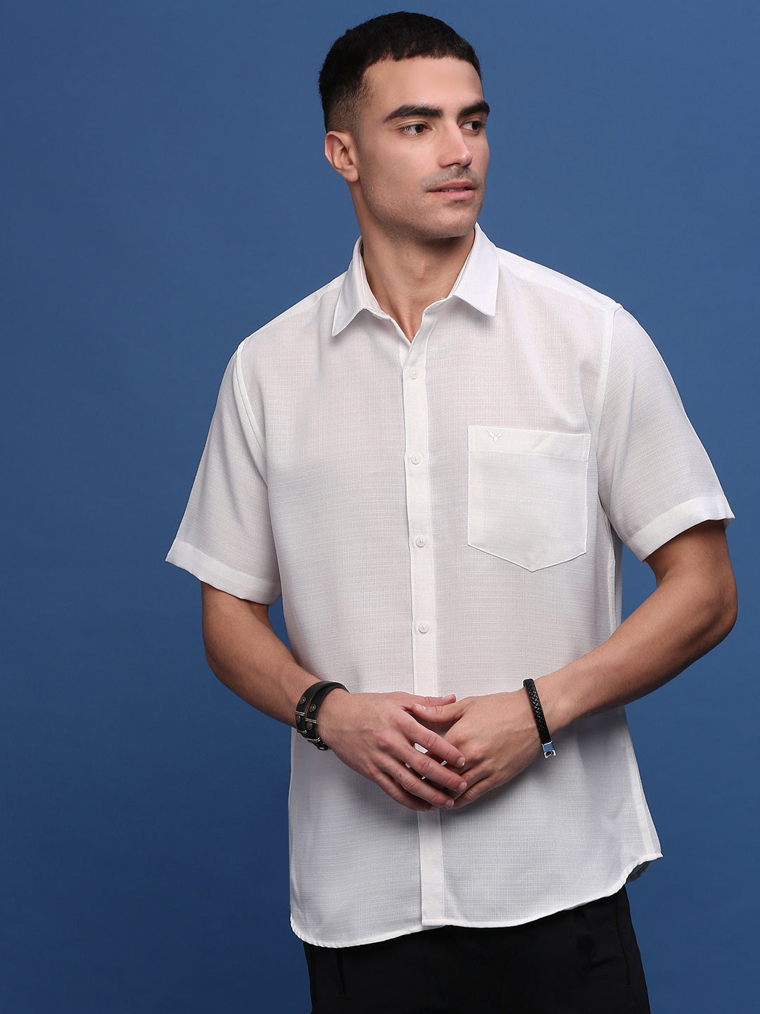 Men White Solid Slim Fit Shirt