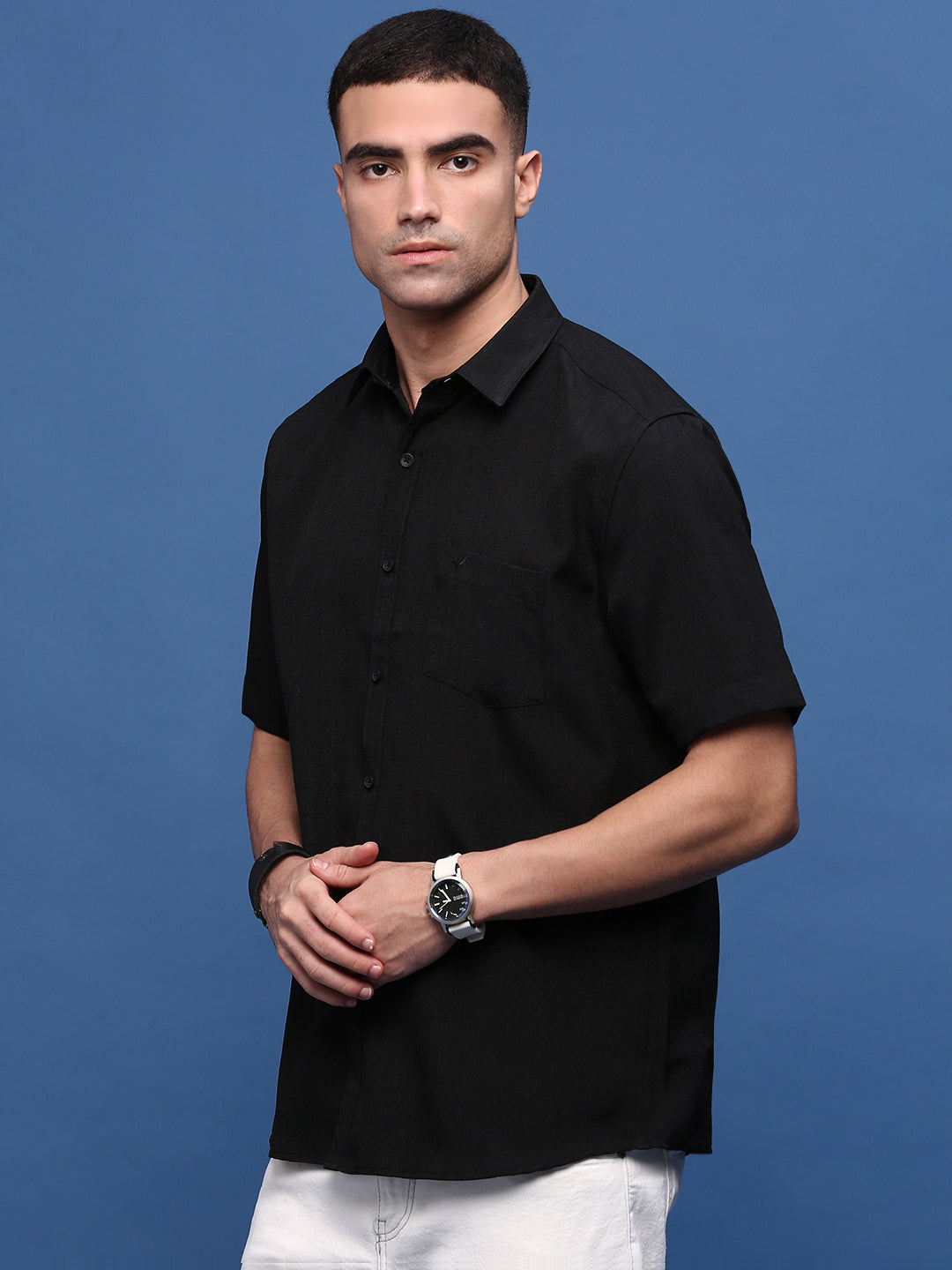 Men Black Solid Slim Fit Shirt