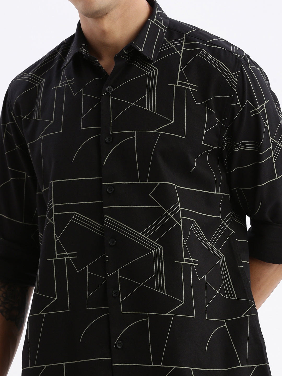 Men Spread Collar Printed Slim Fit Black Shirt