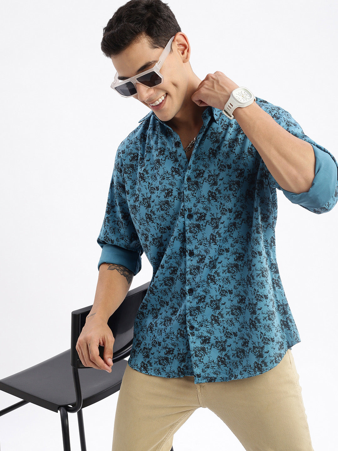 Men Spread Collar Floral Slim Fit Teal Shirt