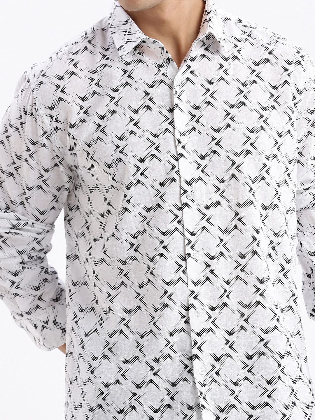 Men Spread Collar Printed Slim Fit White Shirt