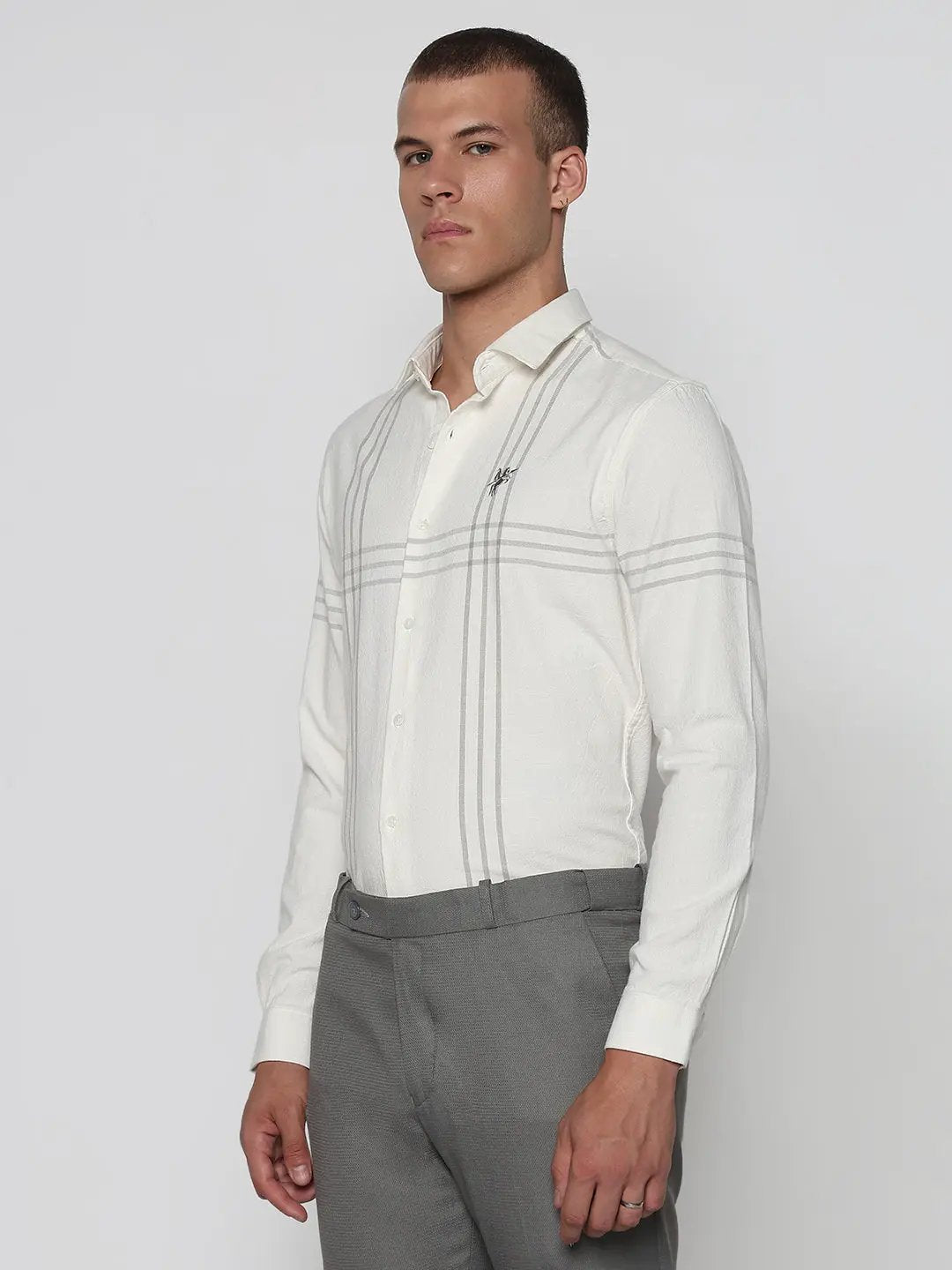 Men's Off White Stripes Slim Fit Formal Shirt - Uncategorized from SHOWOFFFF
