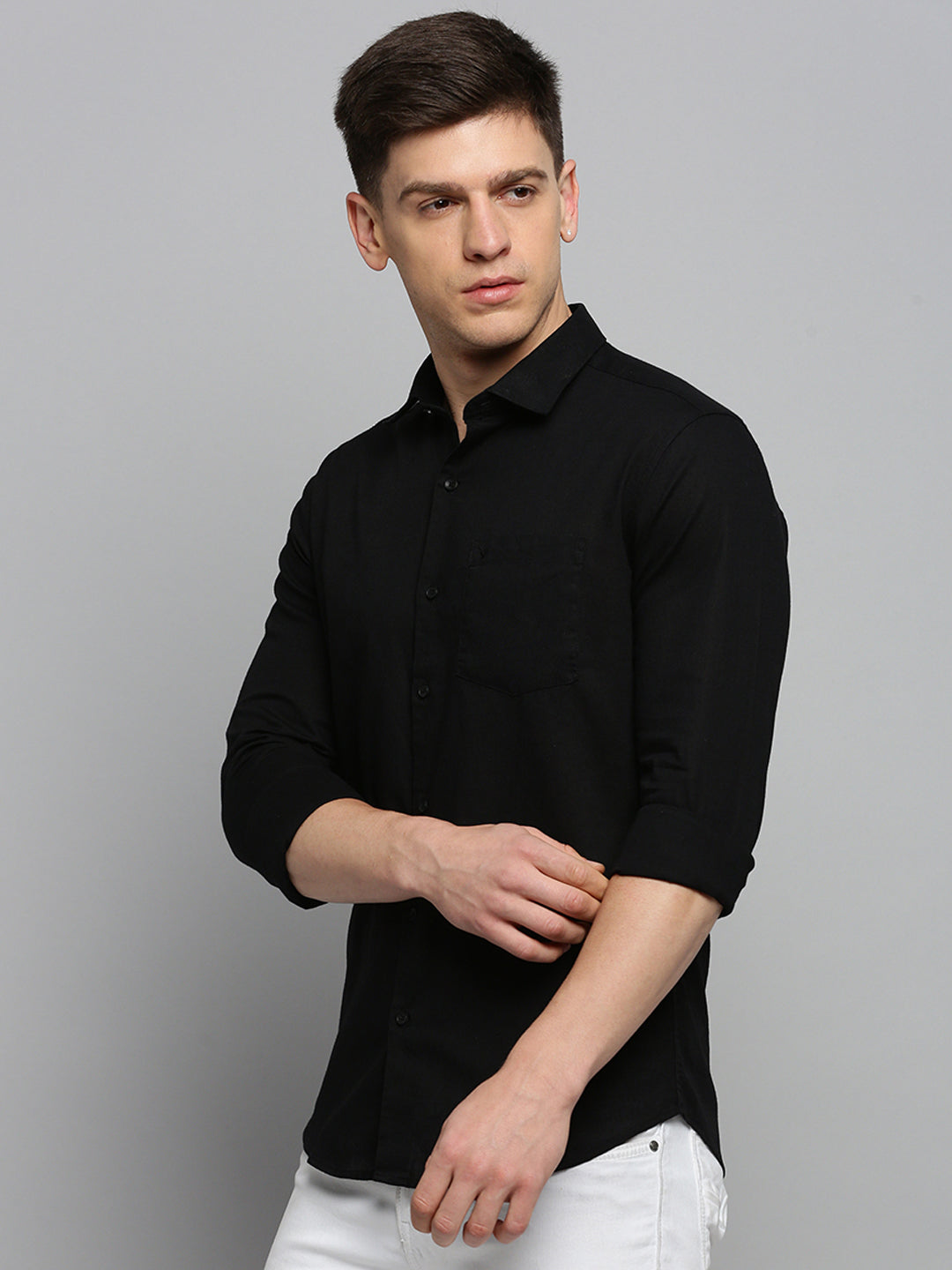 Men's Black Solid Slim Fit Shirt