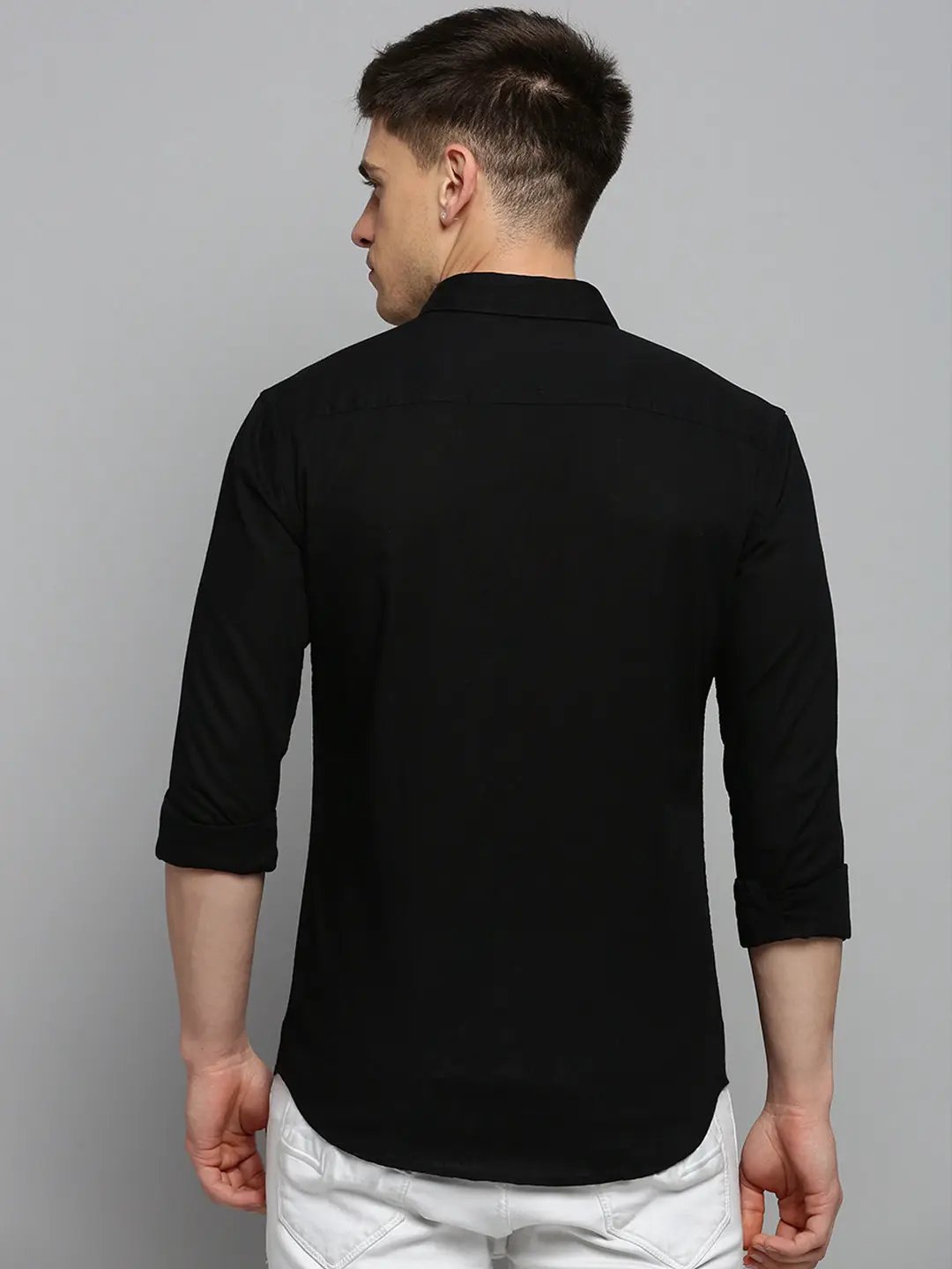 Men's Black Solid Slim Fit Shirt - from SHOWOFFFF
