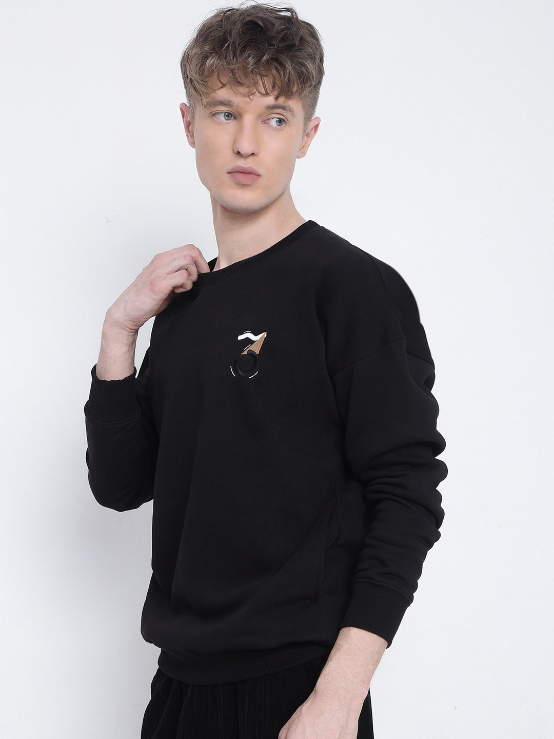 Men's Black Embroidered Round Neck Sweatshirt