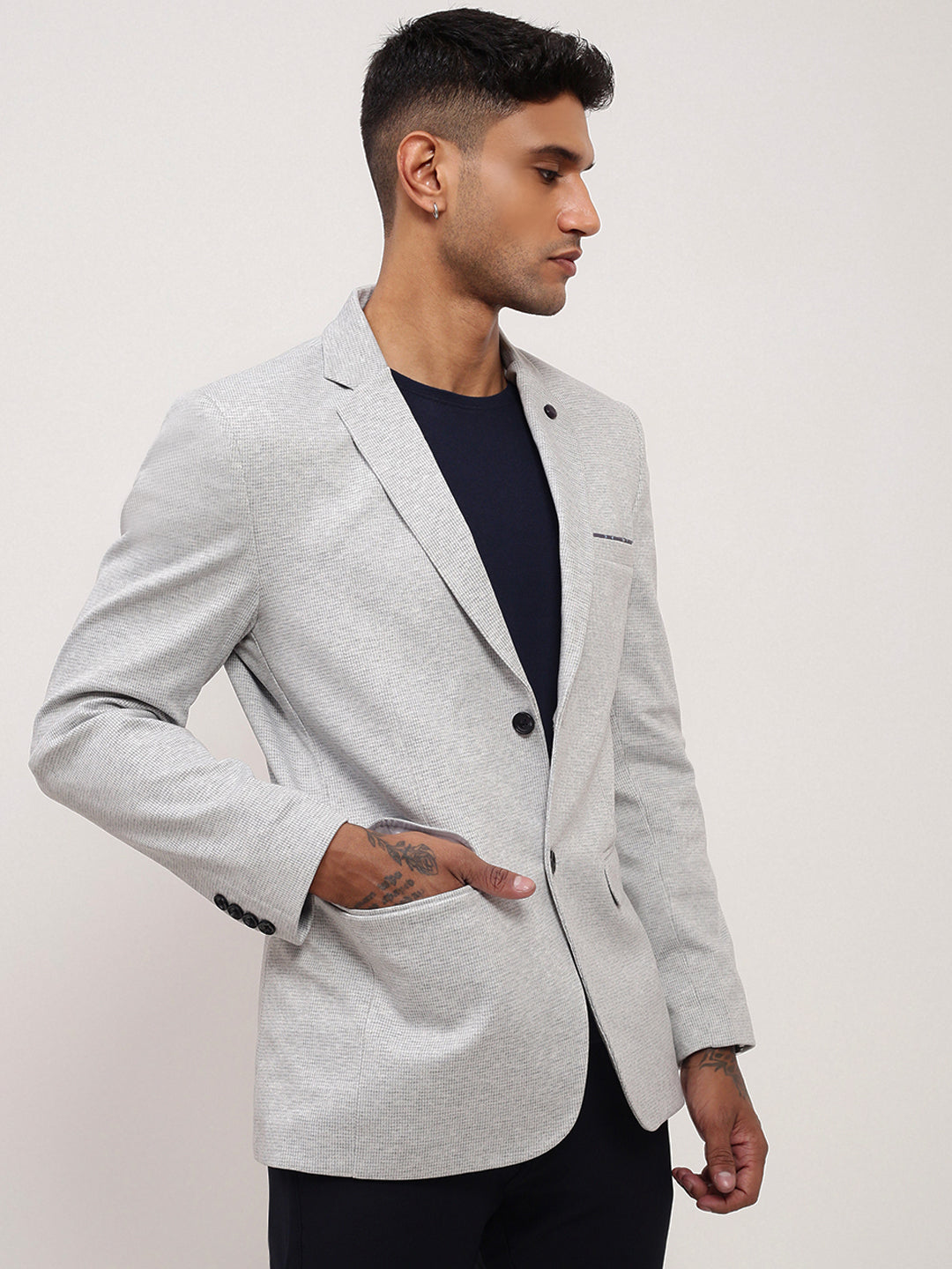 Men Grey Solid Single Breasted Blazer