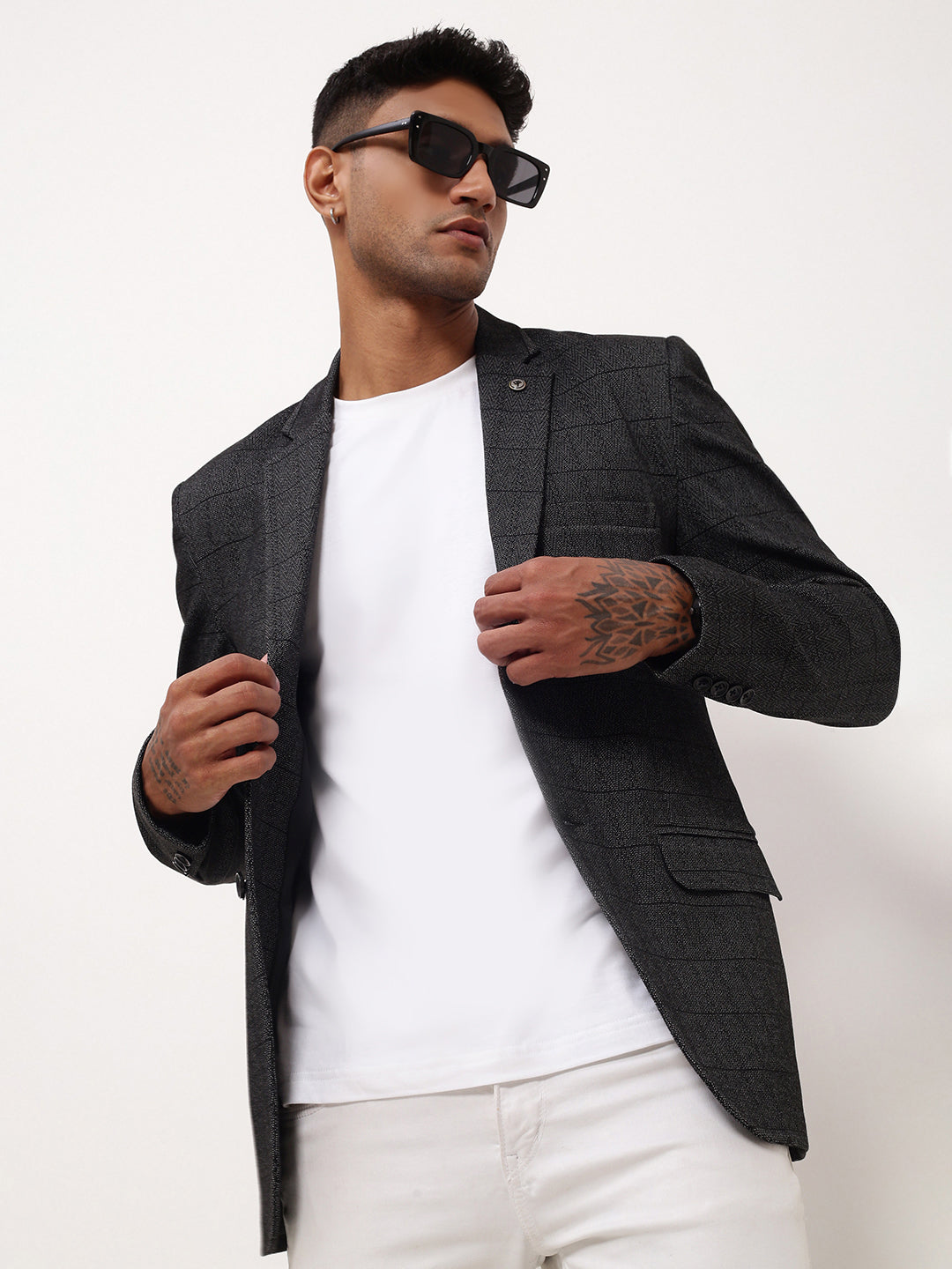 Men Grey Checked Single Breasted Blazer