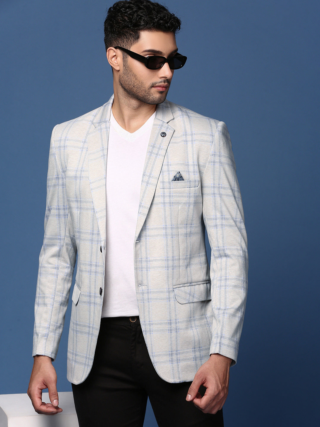 Men Grey Slim Fit Single Breasted Blazer