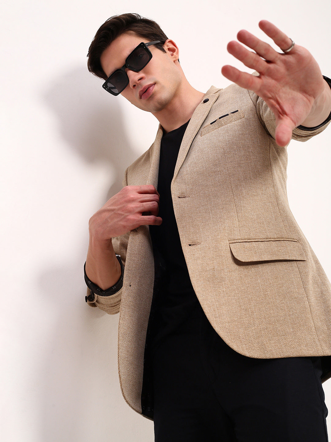 Men Brown Solid Single Breasted Blazer