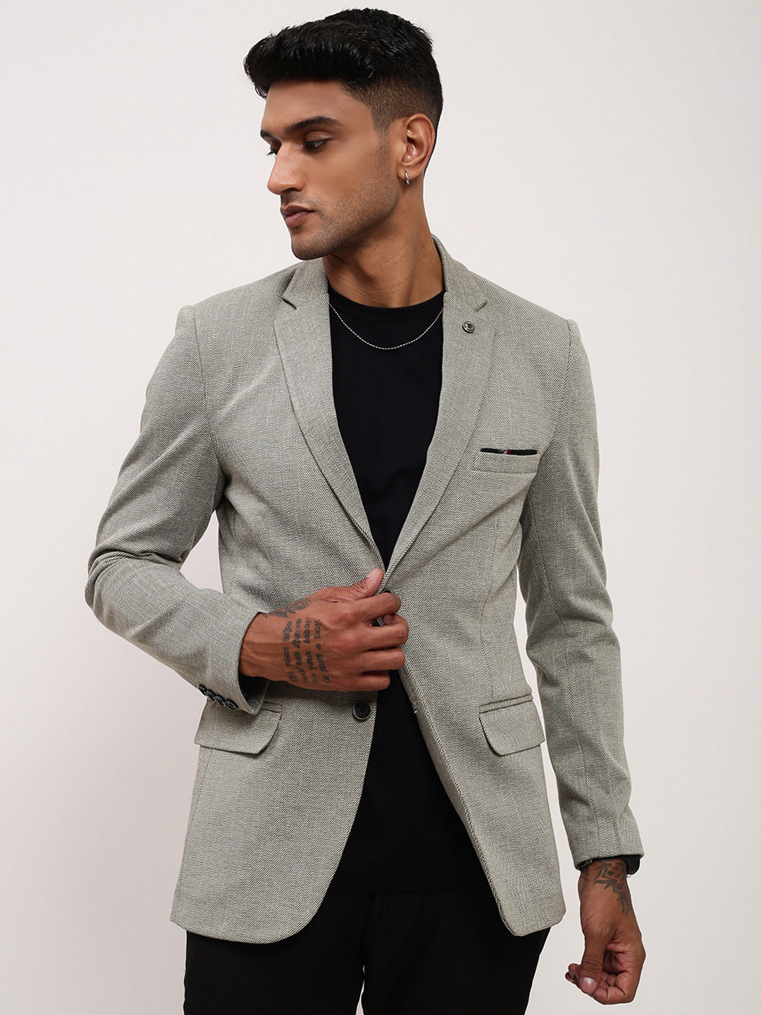 Men Grey Solid Single Breasted Blazer