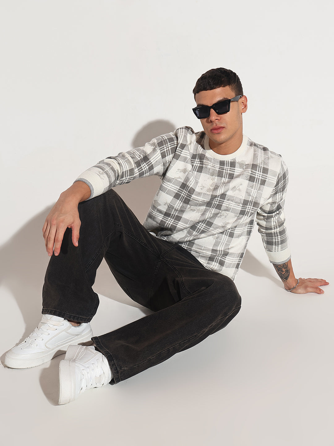 Men's Checked Grey Ribbed Round Neck Sweater