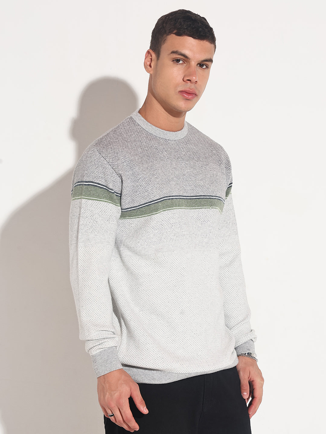 Men's Colourblocked Grey Ribbed Round Neck Sweater