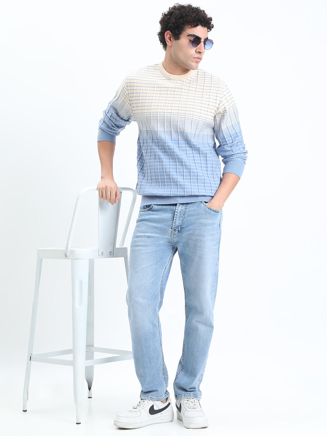 Men's Textured Blue Ombre Ribbed Round Neck Sweater