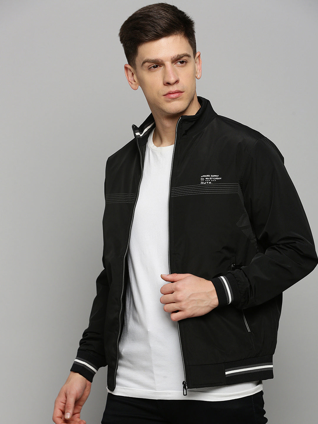 Men's Mock Collar Solid Black Padded Jacket