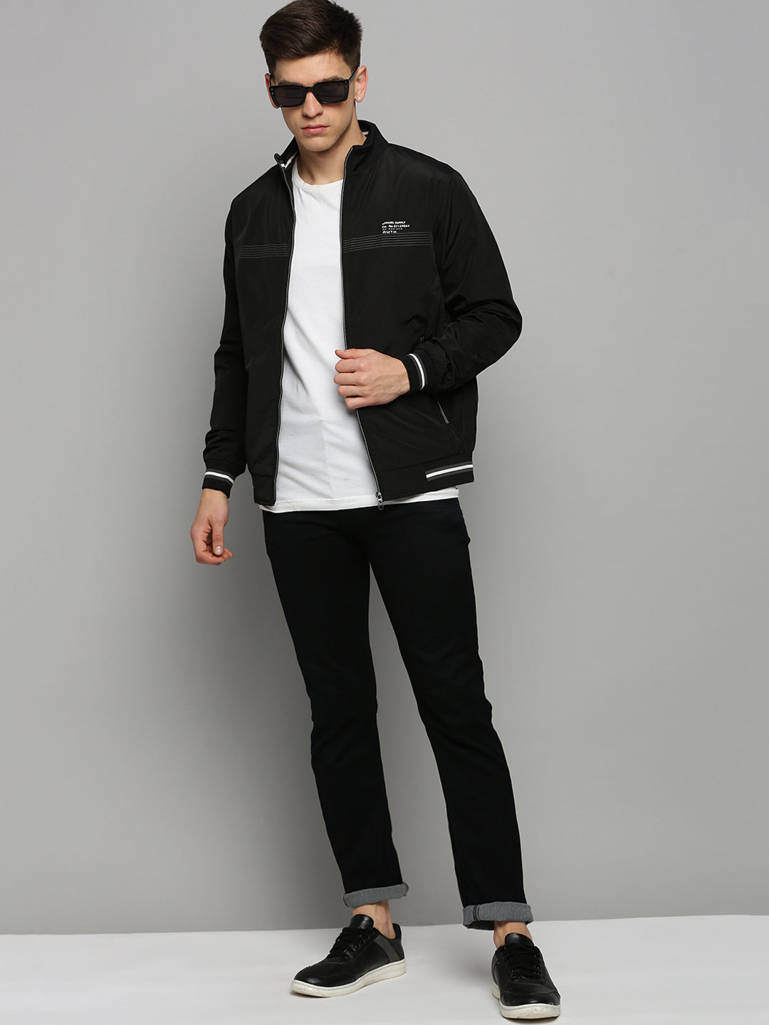 Men's Mock Collar Solid Black Padded Jacket