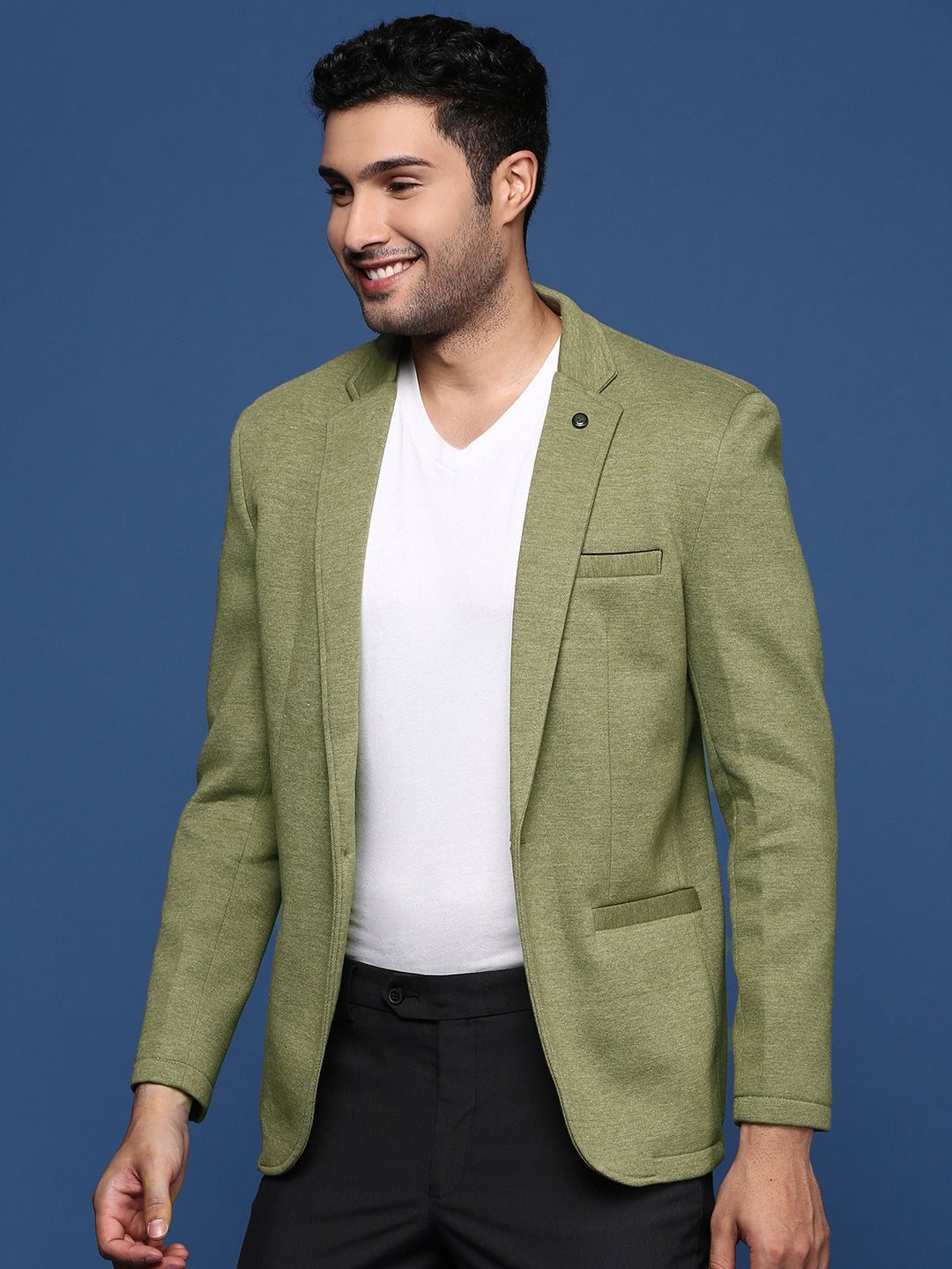 Men Green Solid Single Breasted Blazer