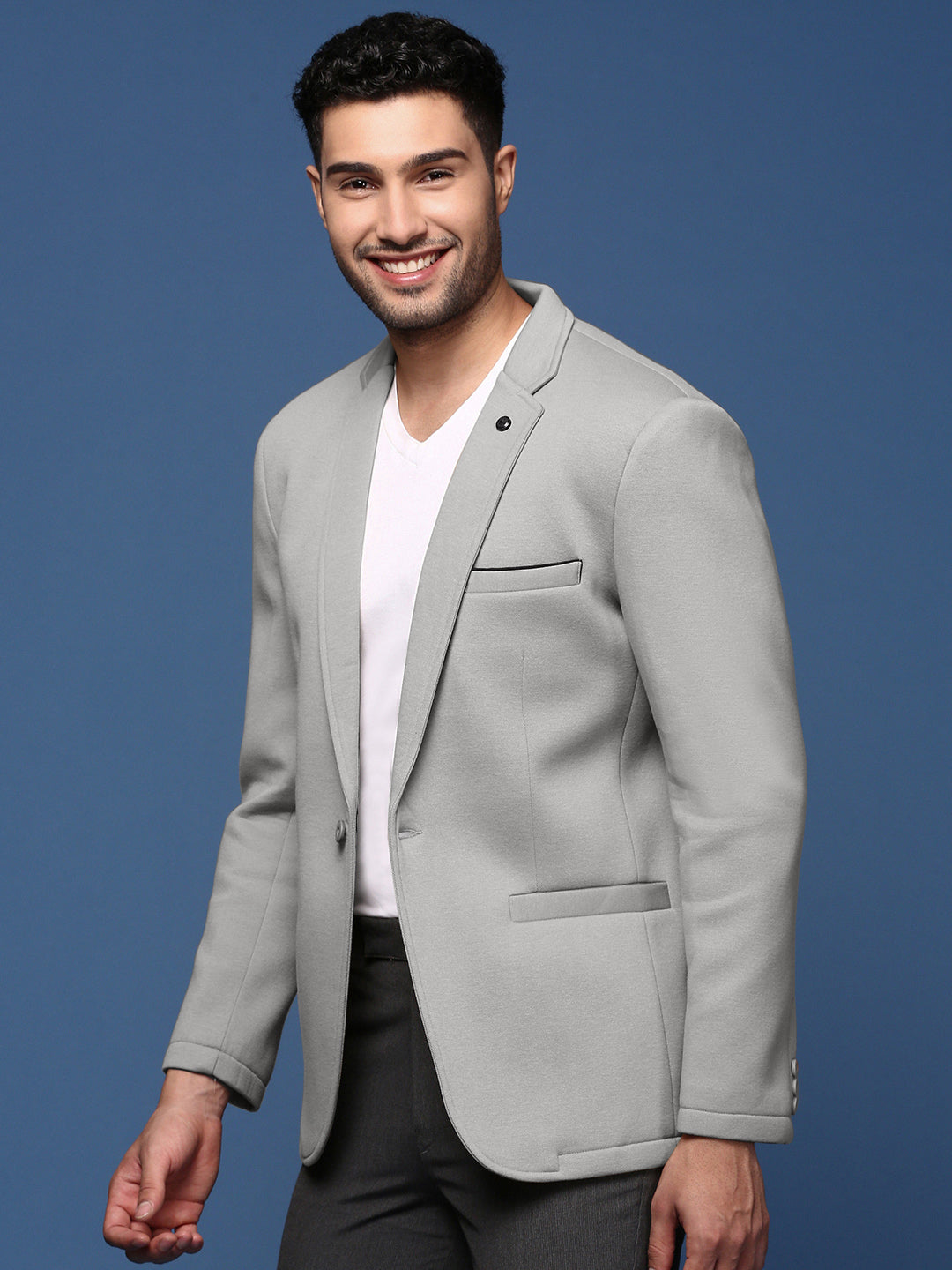 Men Grey Solid Single Breasted Blazer