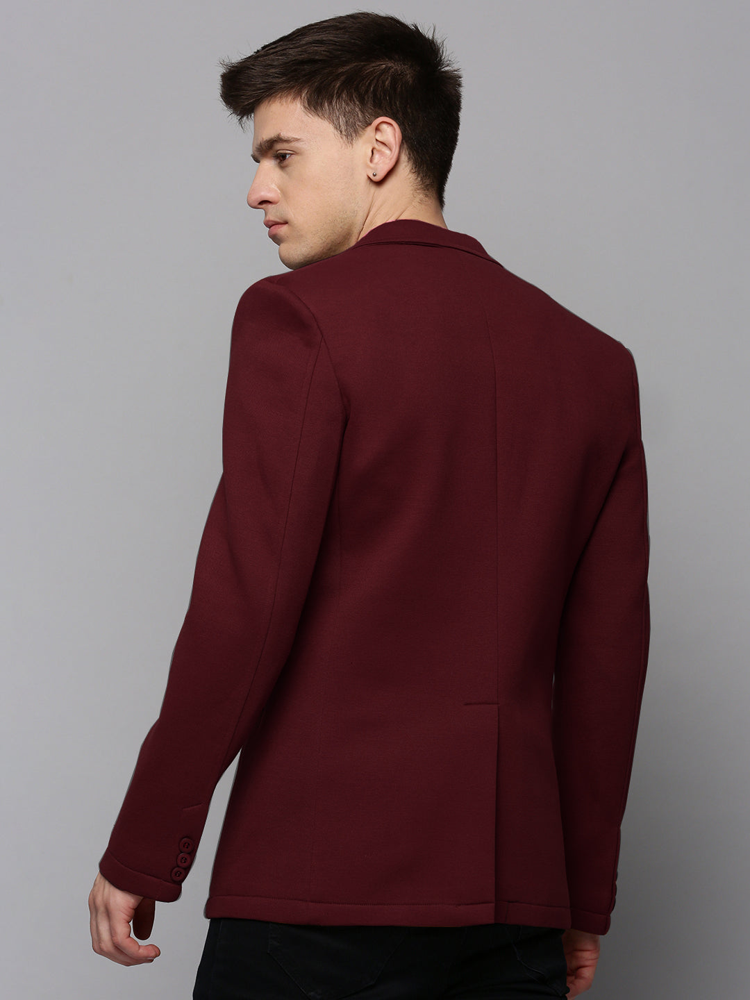 Men Maroon Solid Single Breasted Blazer