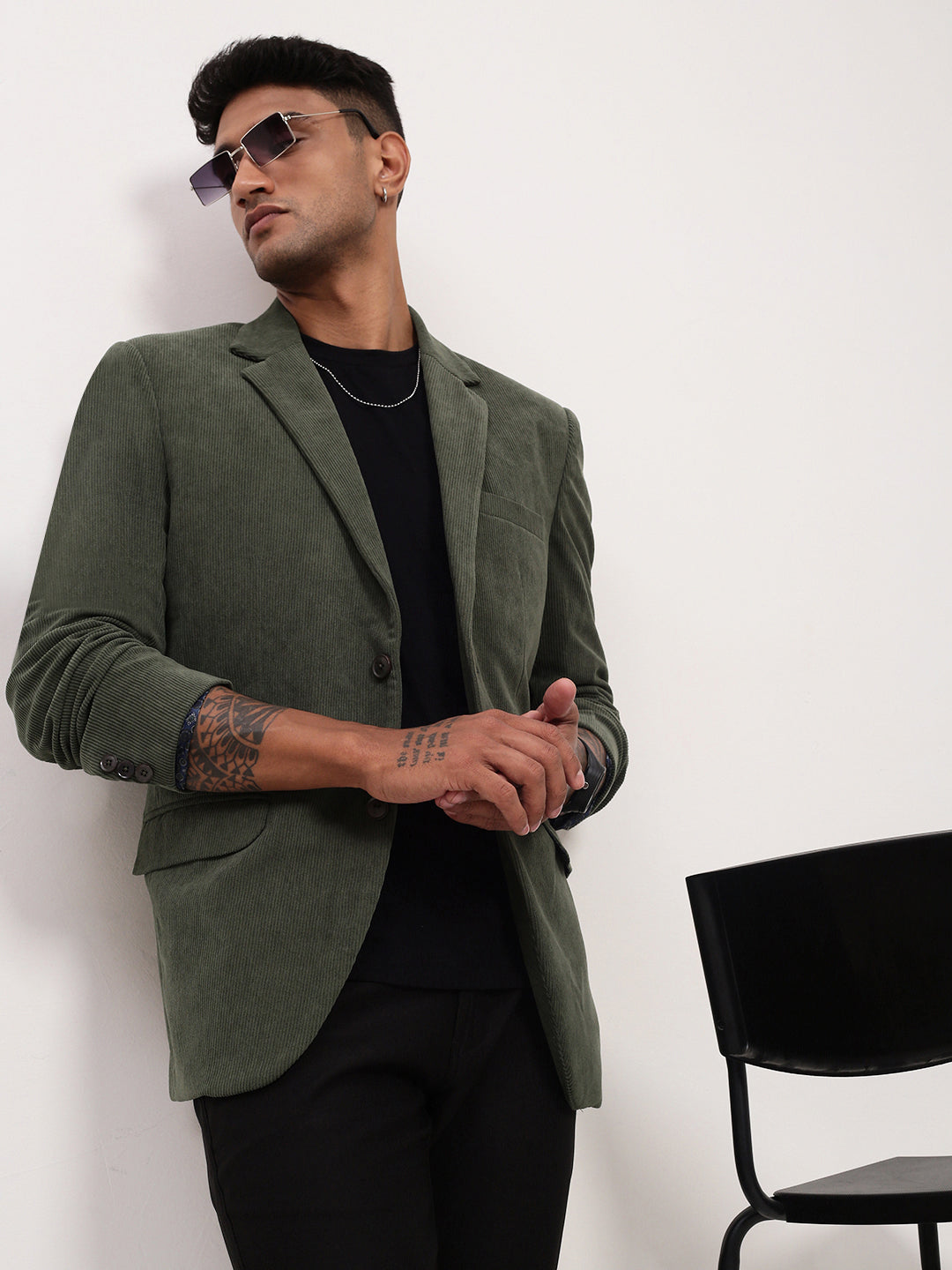 Men Green Solid Single Breasted Blazer