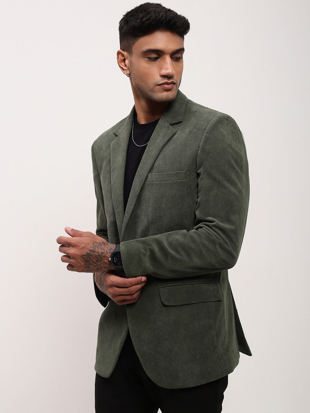 Men Green Solid Single Breasted Blazer