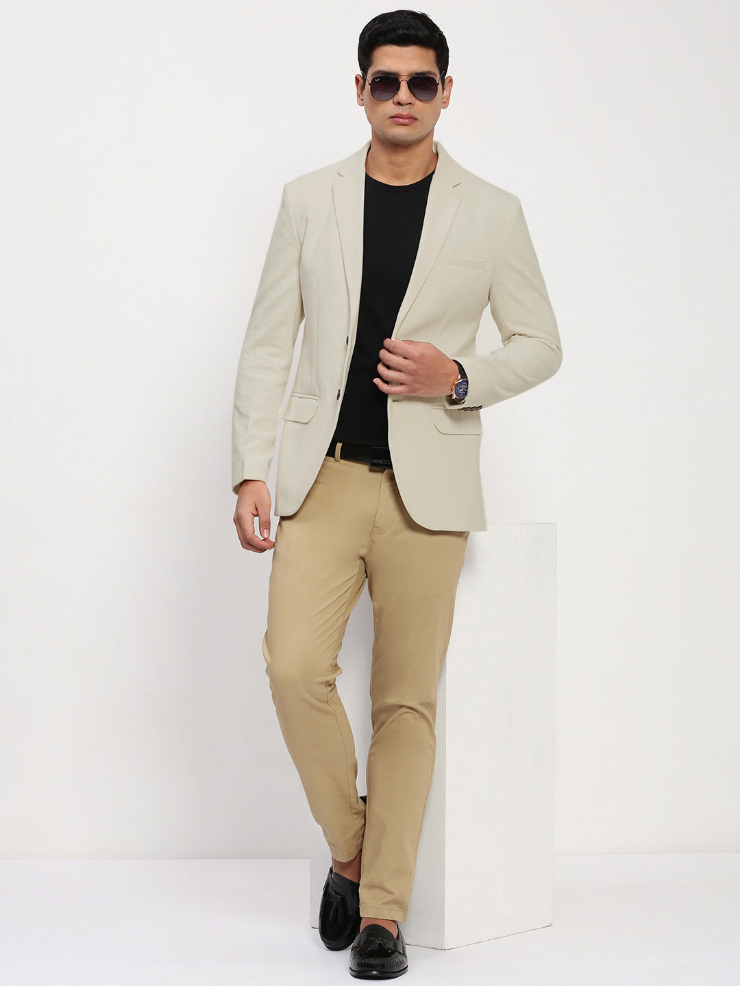 Men Beige Solid Single Breasted Blazer