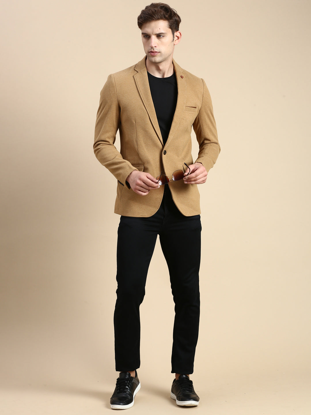 Men Brown Solid Single Breasted Blazer