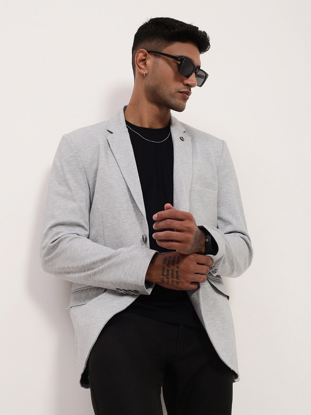 Men Grey Solid Single Breasted Blazer