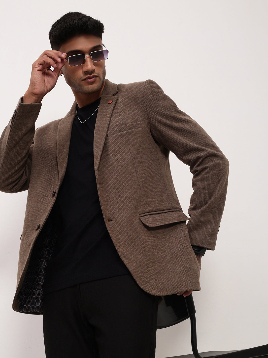 Men Brown Solid Single Breasted Blazer