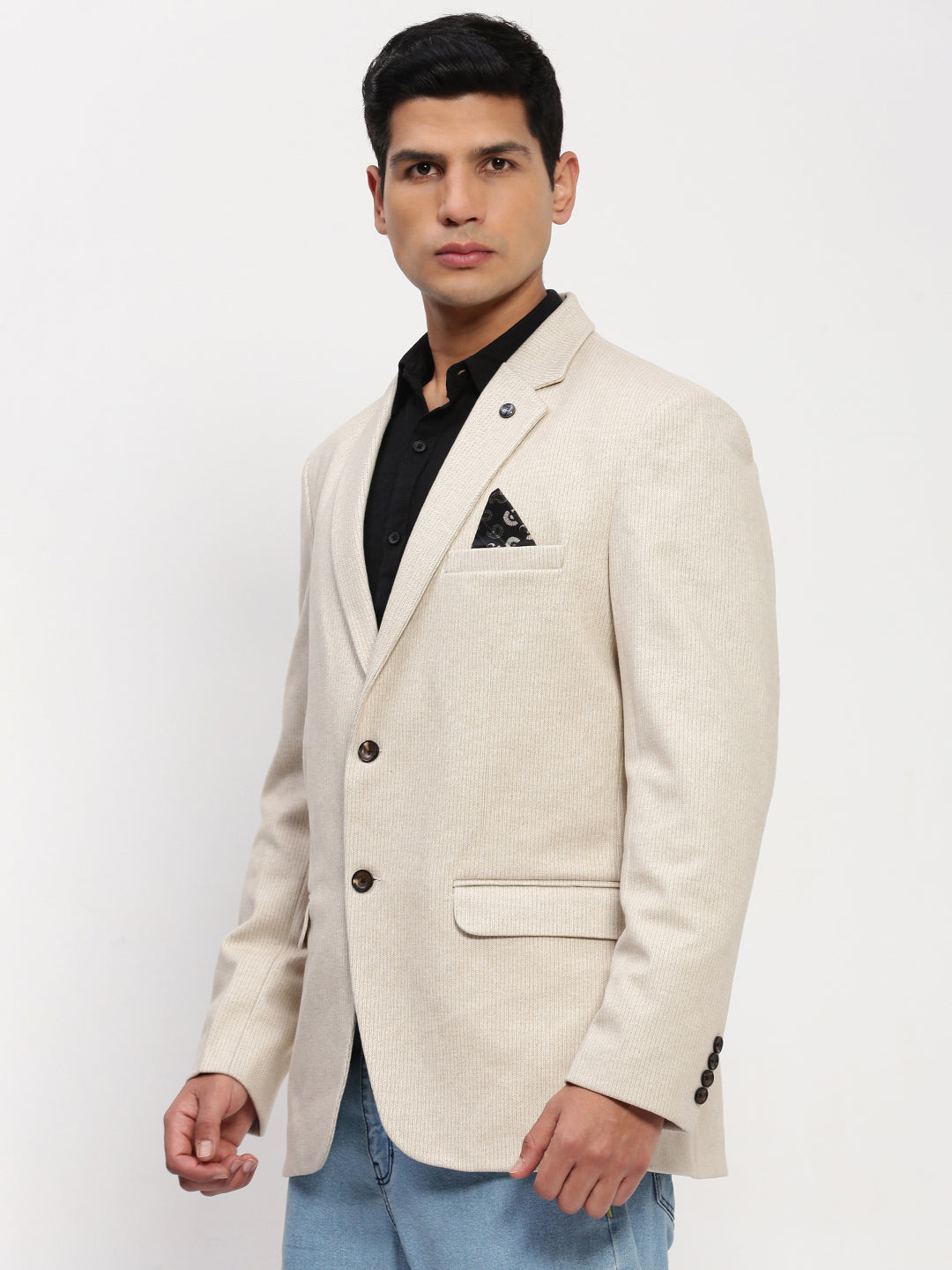 Men Cream Solid Single Breasted Blazer