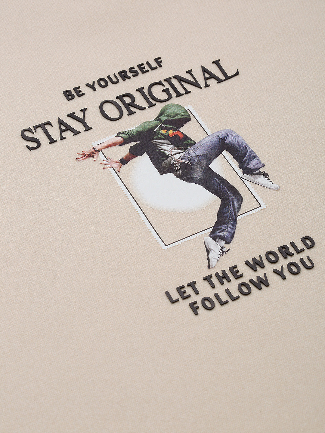 Men's Beige Graphic Print Round Neck Pullover Sweatshirt