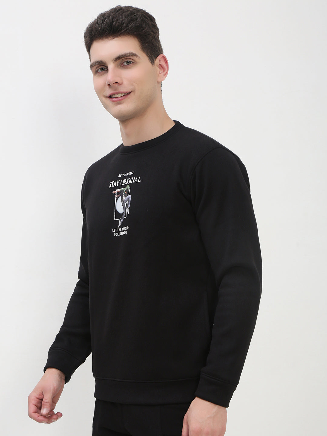 Men's Black Graphic Print Round Neck Pullover Sweatshirt