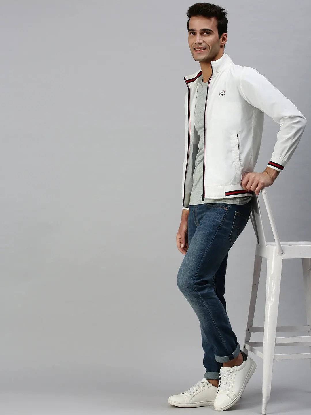 Men's Solid White Sporty Jacket