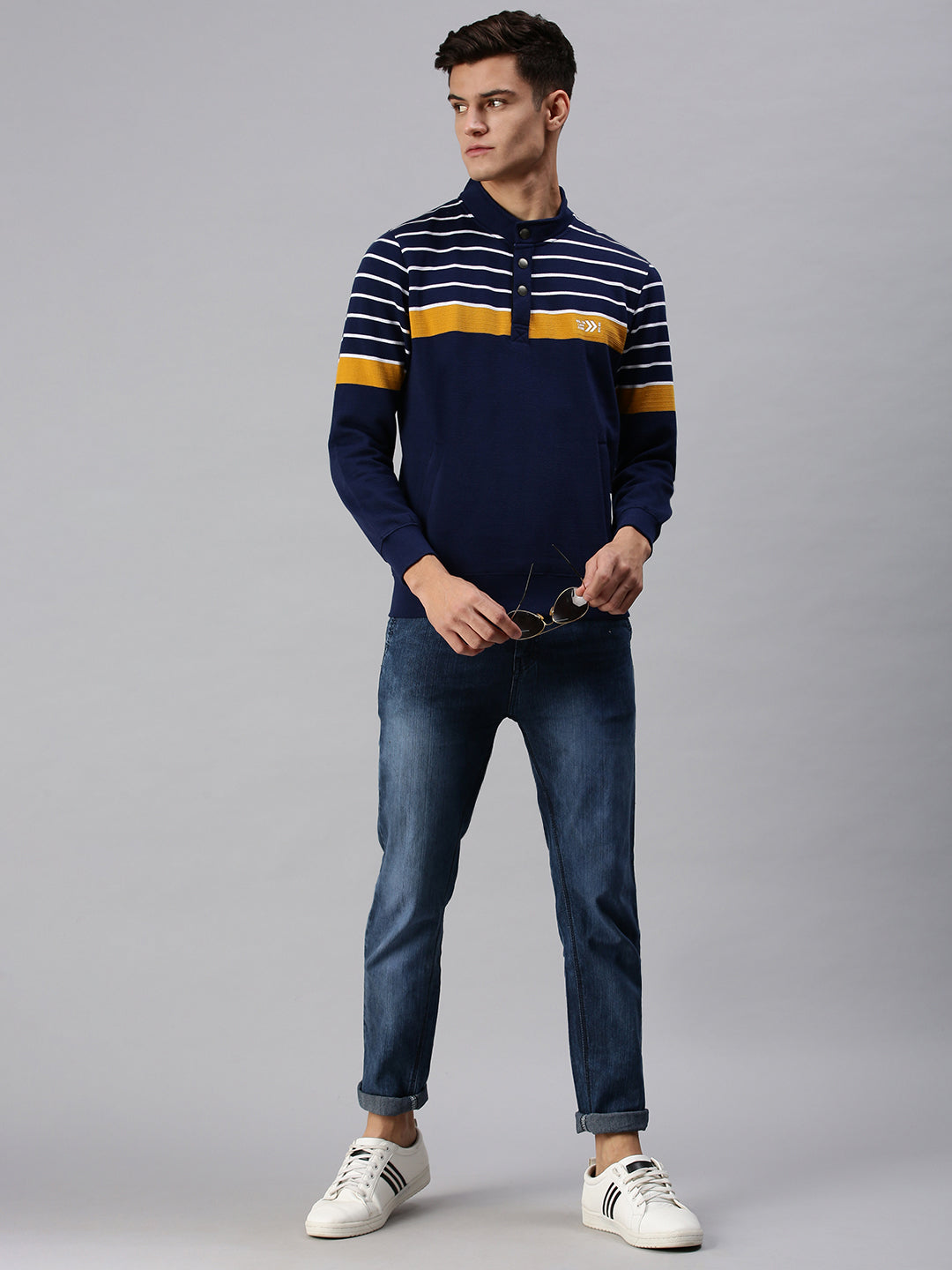 Men Colourblocked Multi Sweatshirt