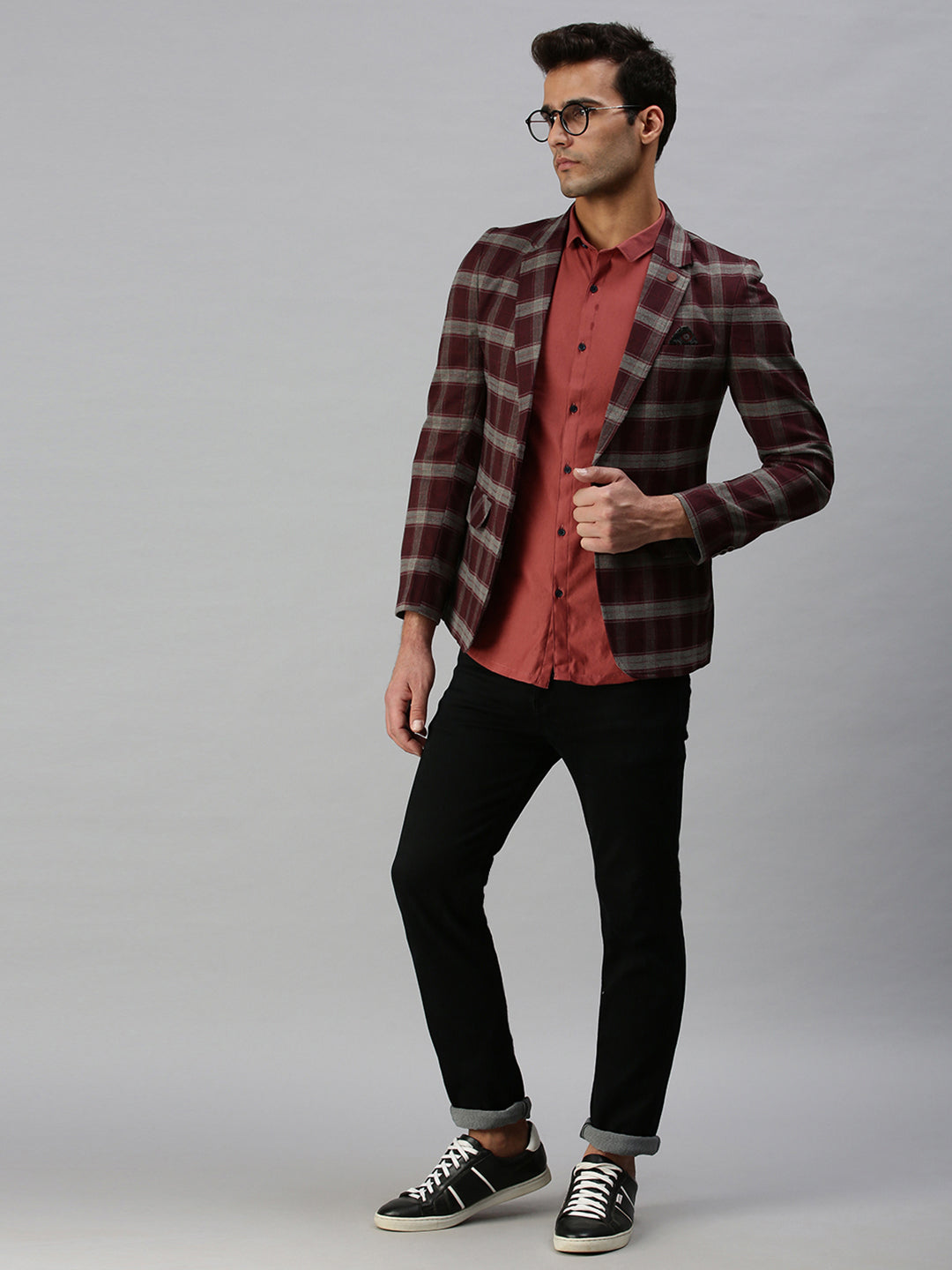 Men's Checked Maroon Single Breasted Blazer