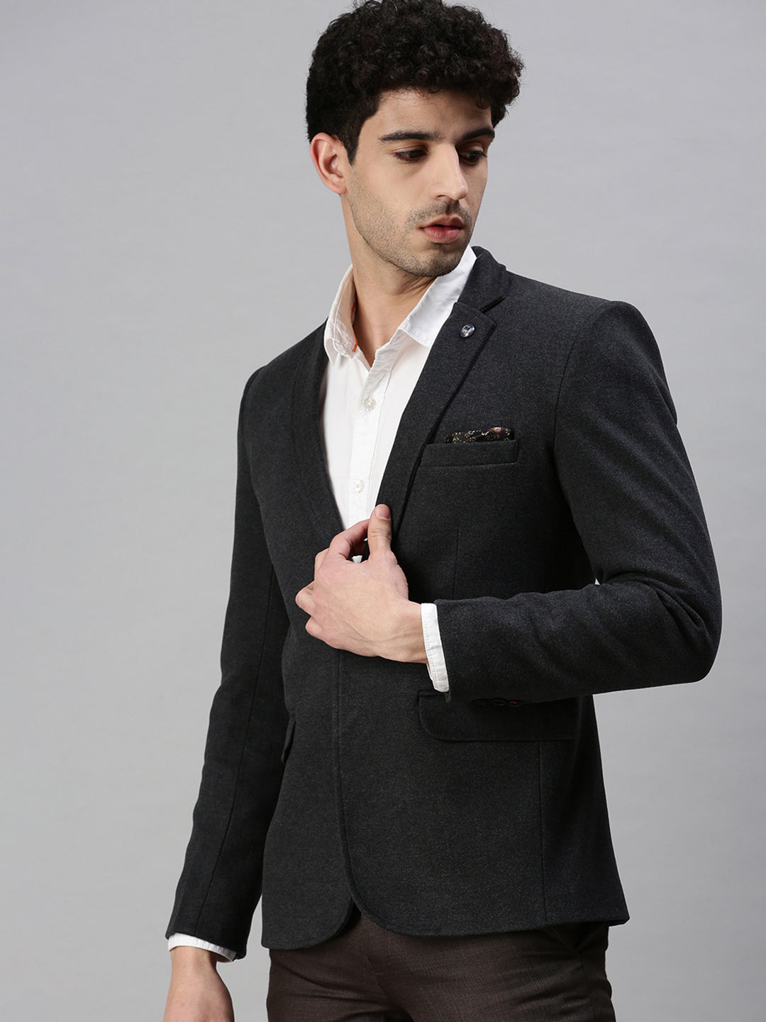 Men's Solid Black Single Breasted Blazer