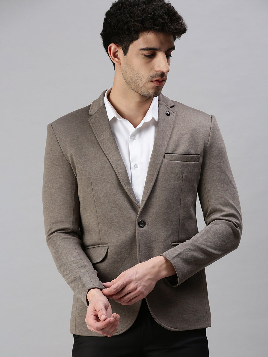 Men's Solid Grey Single Breasted Blazer